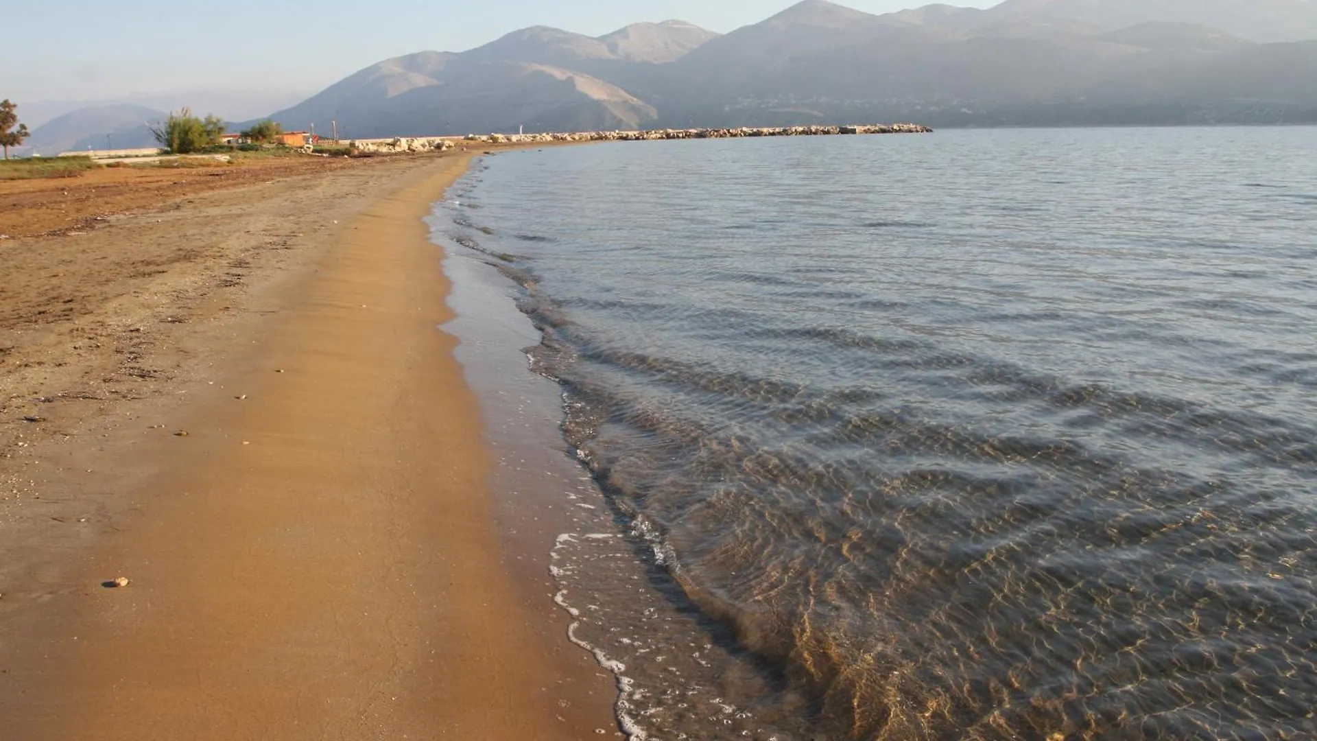 Hotel Aura Boutique Lixouri Grecia