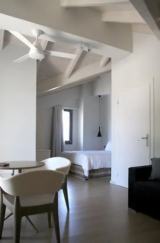 Aura Boutique Hotel Lixouri